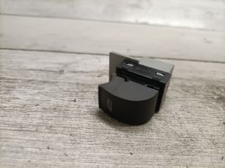 bontott AUDI A6 C5 Jobb hátsó Ablakemelő Kapcsoló