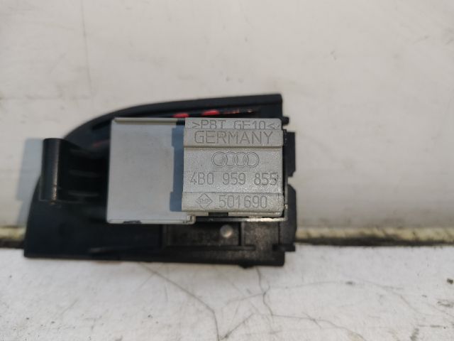 bontott AUDI A6 C5 Jobb hátsó Ablakemelő Kapcsoló