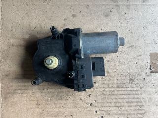 bontott AUDI A6 C5 Jobb hátsó Ablakemelő Motor