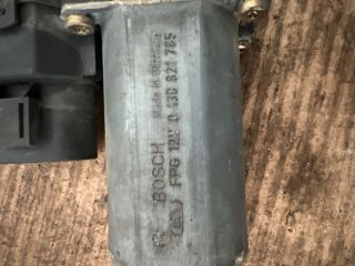 bontott AUDI A6 C5 Jobb hátsó Ablakemelő Motor