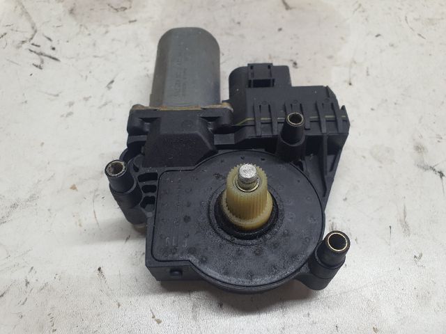 bontott AUDI A6 C5 Jobb hátsó Ablakemelő Motor