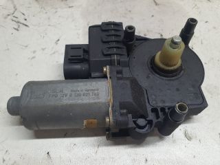 bontott AUDI A6 C5 Jobb hátsó Ablakemelő Motor
