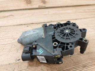 bontott AUDI A6 C5 Jobb hátsó Ablakemelő Motor