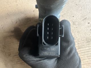 bontott AUDI A6 C5 Jobb hátsó Ablakemelő Motor