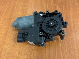 bontott AUDI A6 C5 Jobb hátsó Ablakemelő Motor