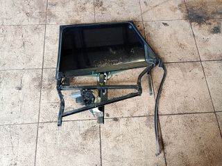 bontott AUDI A6 C5 Jobb hátsó Ablakemelő Szerkezet (Elektromos)
