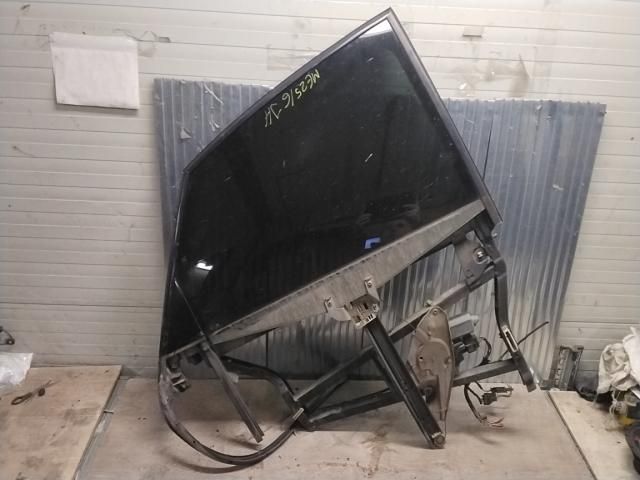 bontott AUDI A6 C5 Jobb hátsó Ablakemelő Szerkezet (Elektromos)