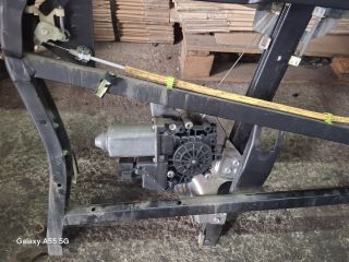 bontott AUDI A6 C5 Jobb hátsó Ablakemelő Szerkezet (Elektromos)