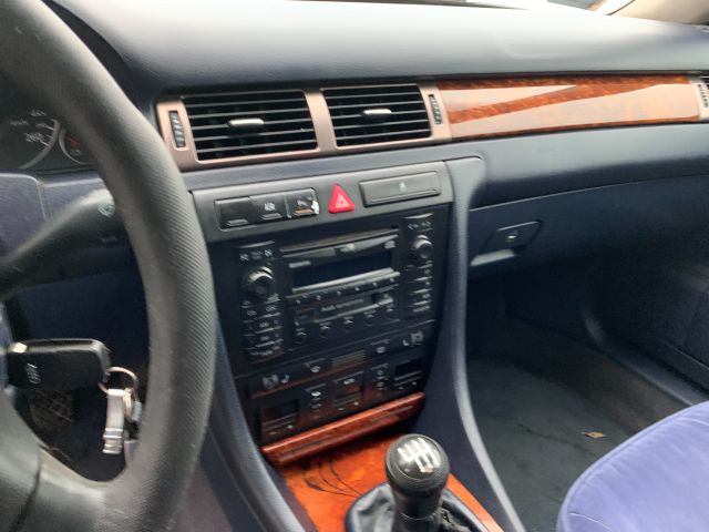 bontott AUDI A6 C5 Jobb hátsó Ajtó Kárpit