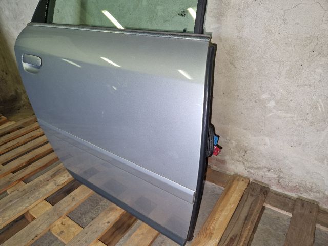 bontott AUDI A6 C5 Jobb hátsó Ajtó (Részeivel)