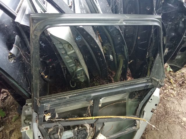 bontott AUDI A6 C5 Jobb hátsó Ajtó (Üres lemez)