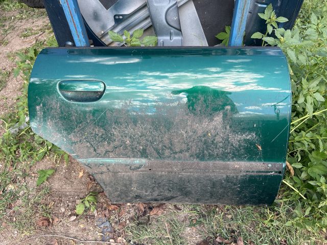 bontott AUDI A6 C5 Jobb hátsó Ajtó (Üres lemez)