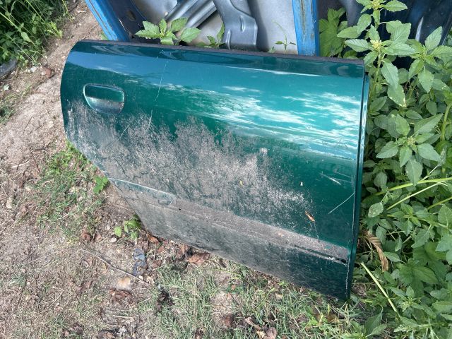 bontott AUDI A6 C5 Jobb hátsó Ajtó (Üres lemez)