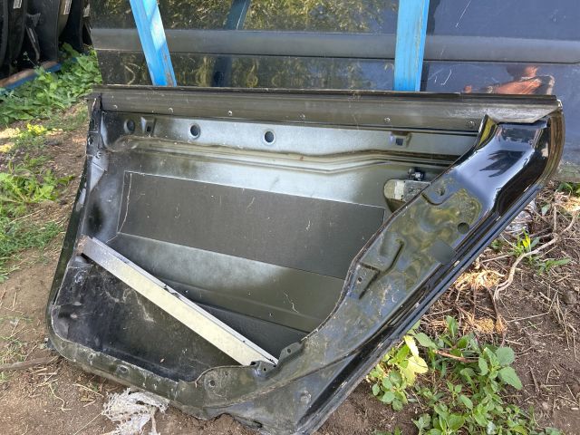 bontott AUDI A6 C5 Jobb hátsó Ajtó (Üres lemez)