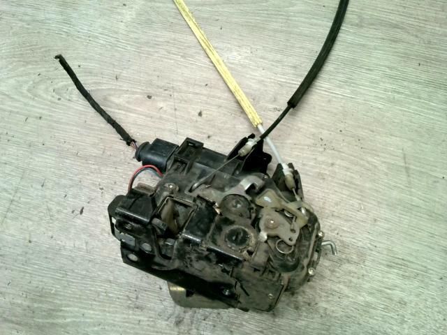 bontott AUDI A6 C5 Jobb hátsó Ajtózár