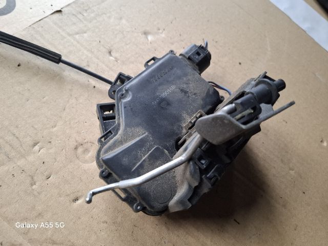 bontott AUDI A6 C5 Jobb hátsó Ajtózár