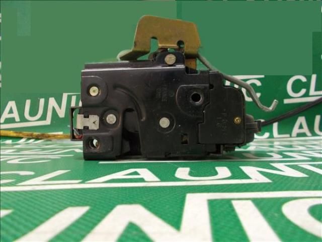 bontott AUDI A6 C5 Jobb hátsó Ajtózár