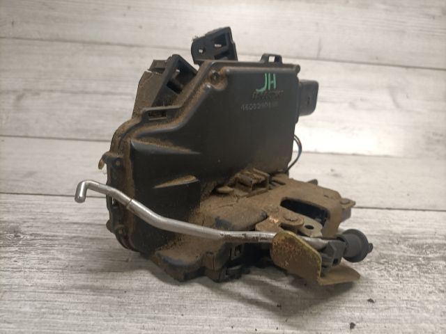 bontott AUDI A6 C5 Jobb hátsó Ajtózár