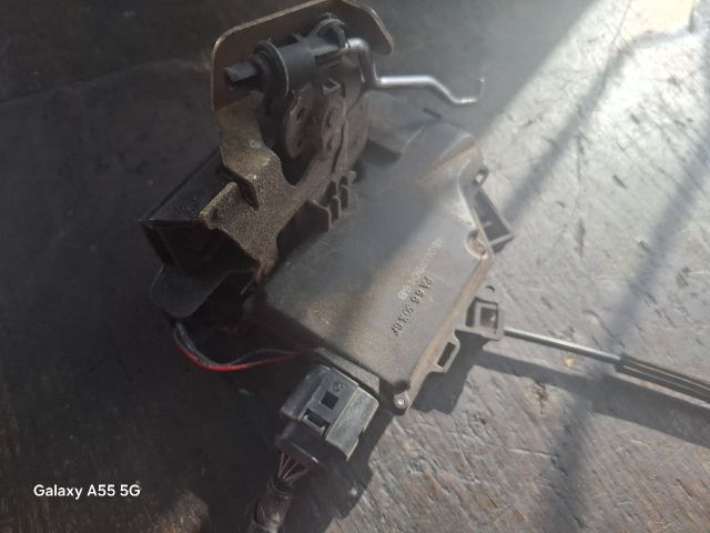 bontott AUDI A6 C5 Jobb hátsó Ajtózár