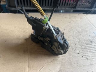 bontott AUDI A6 C5 Jobb hátsó Ajtózár