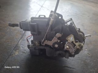 bontott AUDI A6 C5 Jobb hátsó Ajtózár