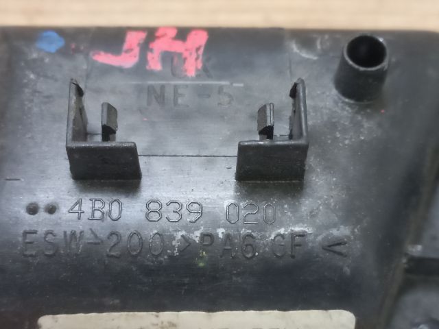 bontott AUDI A6 C5 Jobb hátsó Belső Kilincs