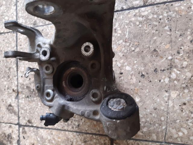 bontott AUDI A6 C5 Jobb hátsó Csonkállvány Kerékaggyal