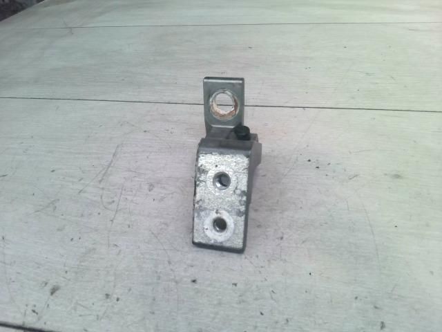 bontott AUDI A6 C5 Jobb hátsó Felső Zsanér