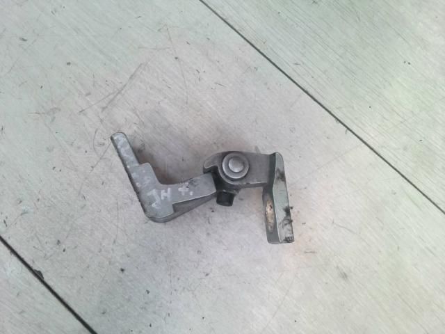 bontott AUDI A6 C5 Jobb hátsó Felső Zsanér