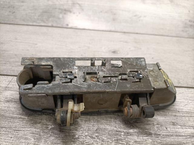 bontott AUDI A6 C5 Jobb hátsó Külső Kilincs