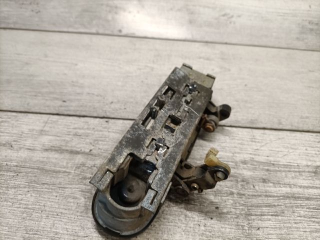 bontott AUDI A6 C5 Jobb hátsó Külső Kilincs