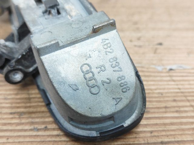 bontott AUDI A6 C5 Jobb hátsó Külső Kilincs