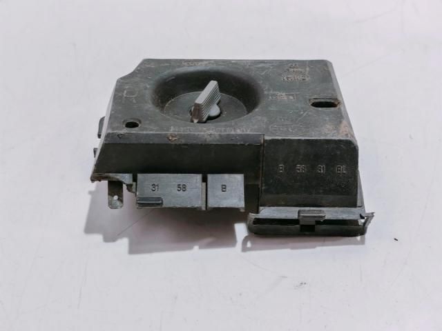 bontott AUDI A6 C5 Jobb Hátsó Lámpa Foglalat