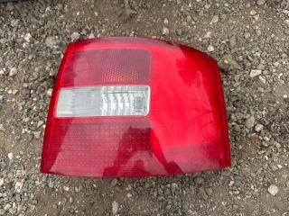 bontott AUDI A6 C5 Jobb Hátsó Lámpa