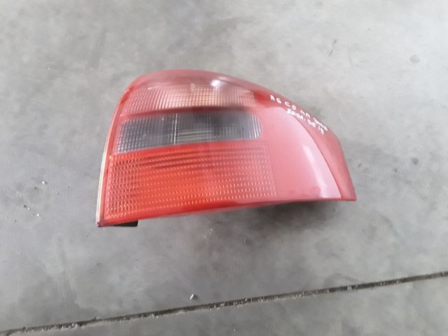 bontott AUDI A6 C5 Jobb Hátsó Lámpa