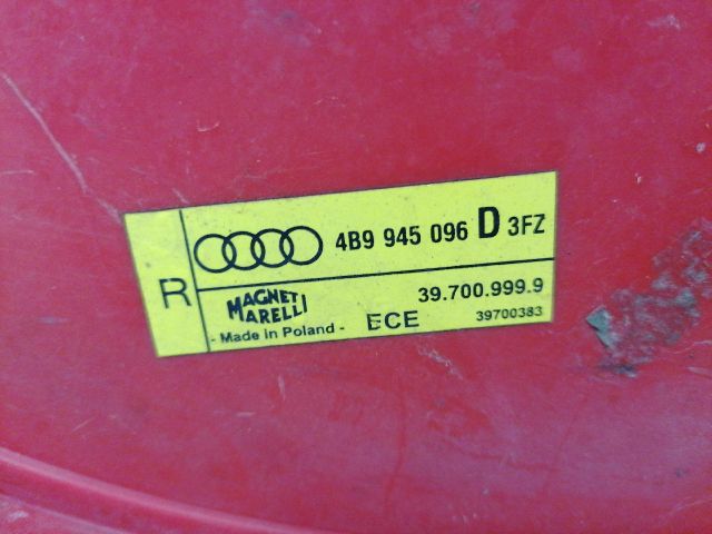 bontott AUDI A6 C5 Jobb Hátsó Lámpa