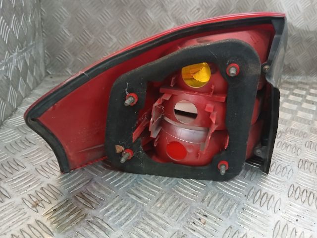 bontott AUDI A6 C5 Jobb Hátsó Lámpa