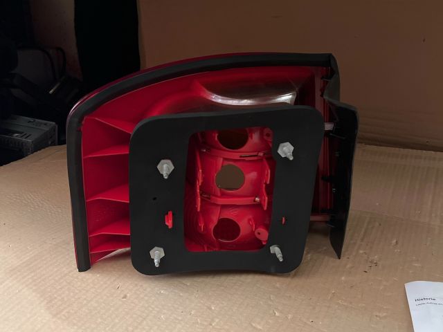 bontott AUDI A6 C5 Jobb Hátsó Lámpa