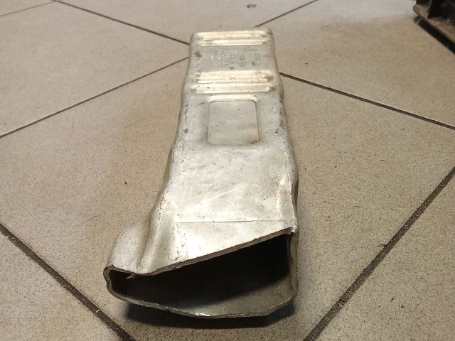 bontott AUDI A6 C5 Jobb hátsó Lökhárító Merevítő (Fém)