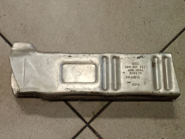 bontott AUDI A6 C5 Jobb hátsó Lökhárító Merevítő (Fém)