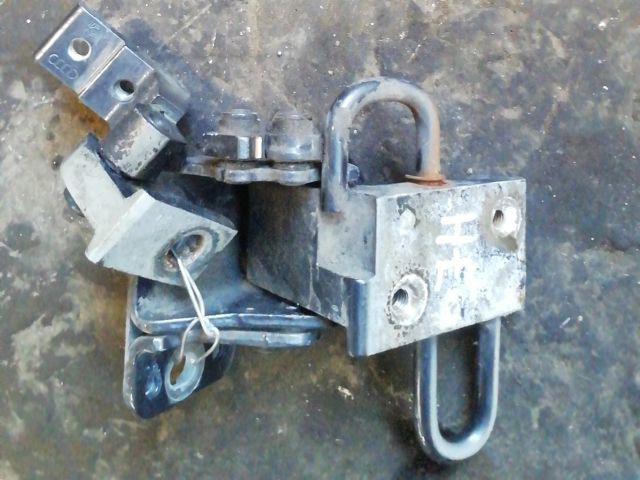 bontott AUDI A6 C5 Jobb hátsó Zsanér