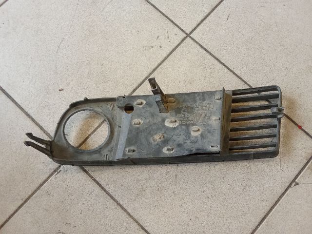 bontott AUDI A6 C5 Jobb Ködlámpa Rács