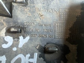 bontott AUDI A6 C5 Jobb Ködlámpa Rács