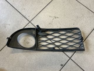 bontott AUDI A6 C5 Jobb Ködlámpa Rács