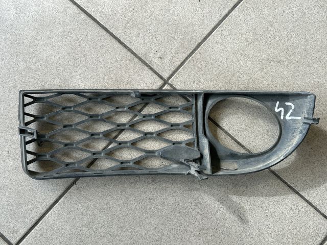 bontott AUDI A6 C5 Jobb Ködlámpa Rács