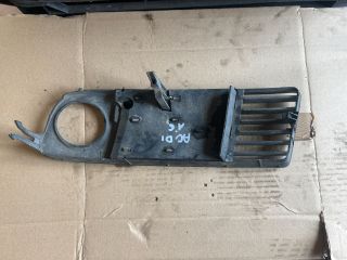 bontott AUDI A6 C5 Jobb Ködlámpa Rács