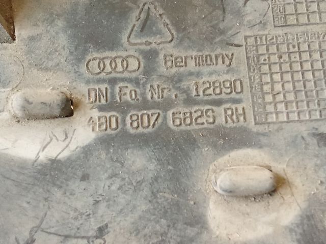 bontott AUDI A6 C5 Jobb Ködlámpa Rács