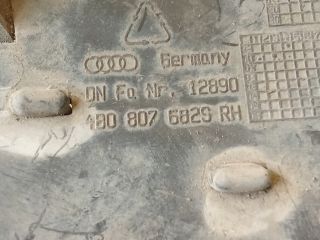 bontott AUDI A6 C5 Jobb Ködlámpa Rács