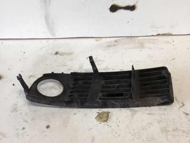 bontott AUDI A6 C5 Jobb Ködlámpa Rács