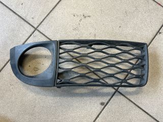 bontott AUDI A6 C5 Jobb Ködlámpa Rács